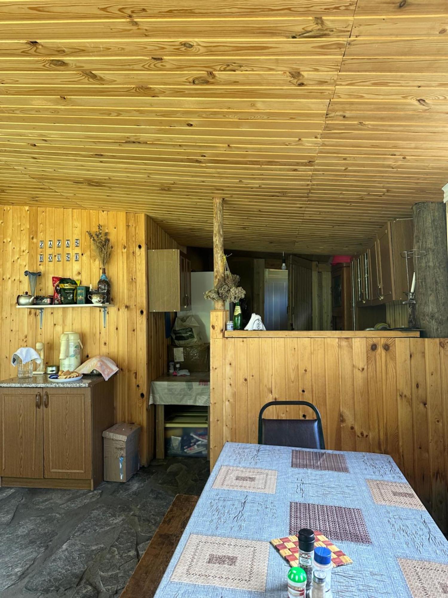 Pirikiti Hotel Akhmeta Kültér fotó