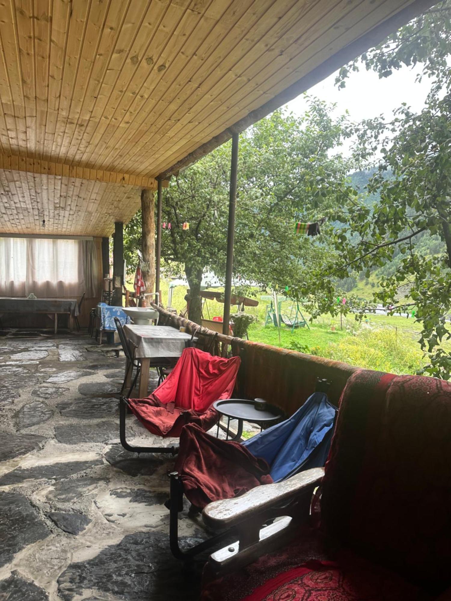 Pirikiti Hotel Akhmeta Kültér fotó