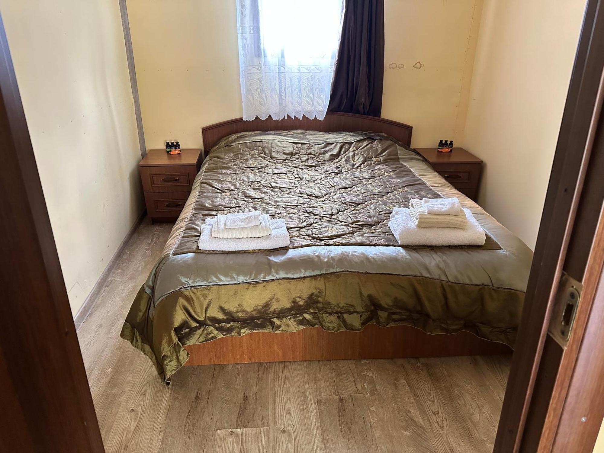 Pirikiti Hotel Akhmeta Kültér fotó